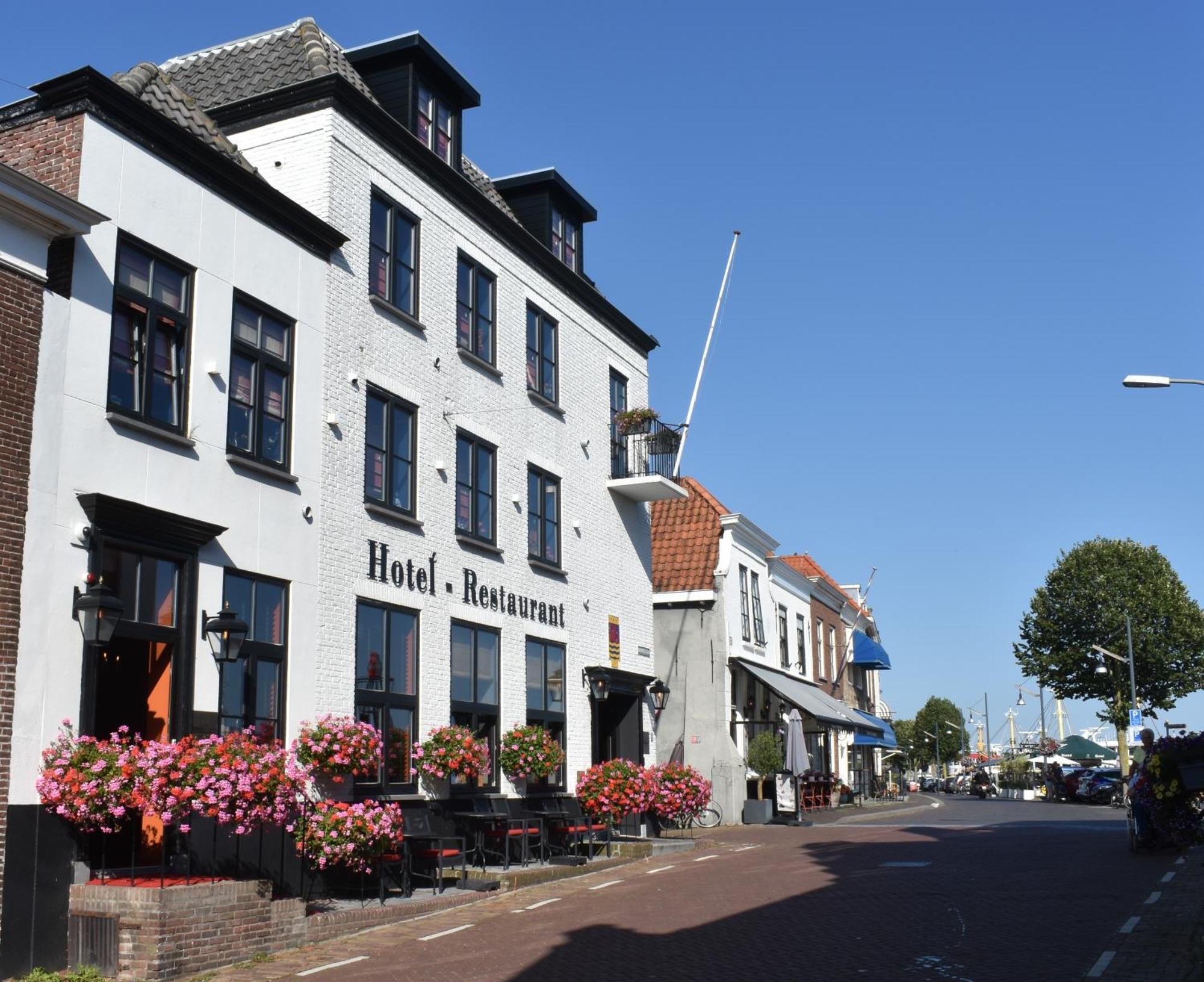Boutique Hotel Zeeuws-Meisje Zierikzee Exterior photo