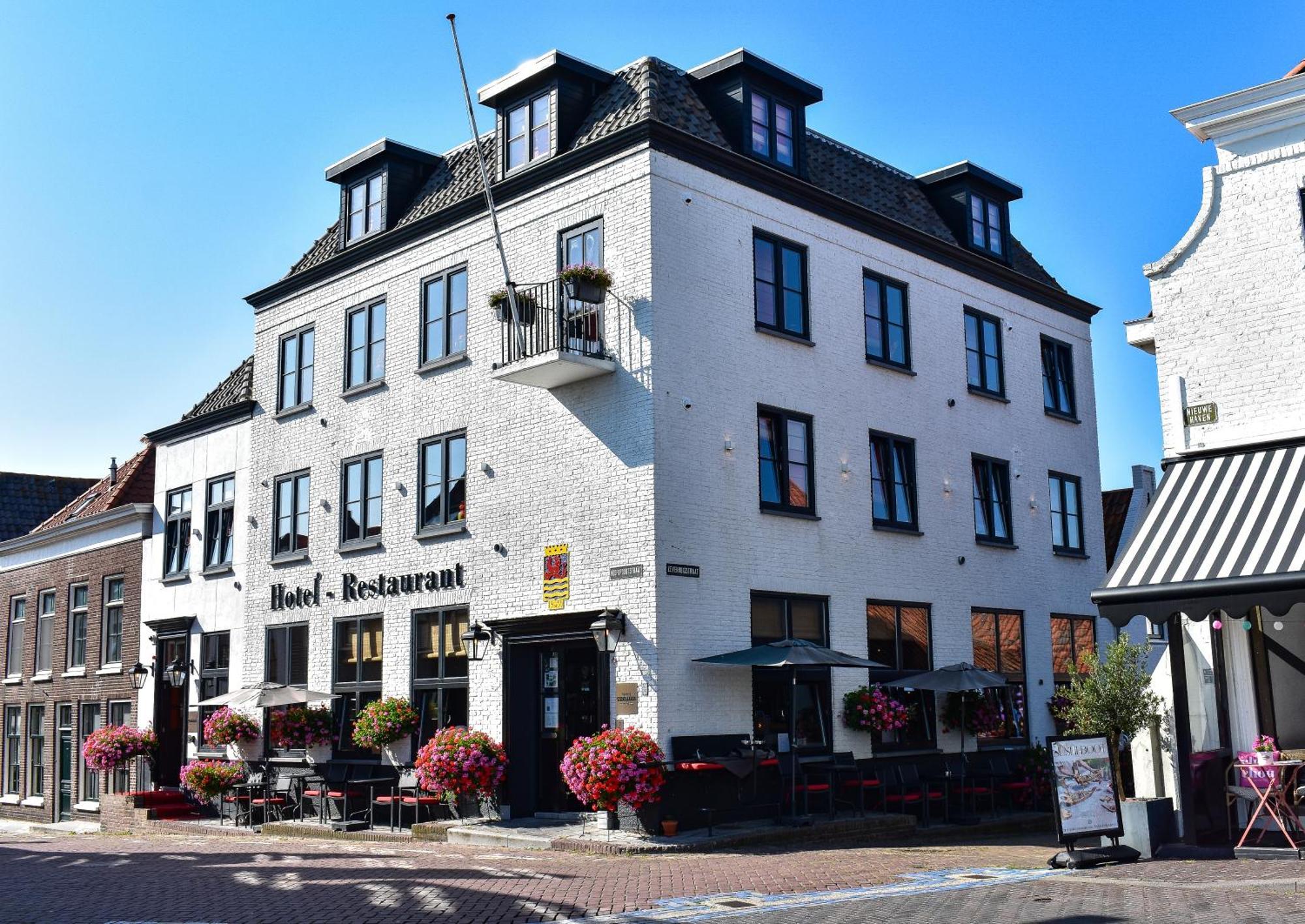 Boutique Hotel Zeeuws-Meisje Zierikzee Exterior photo